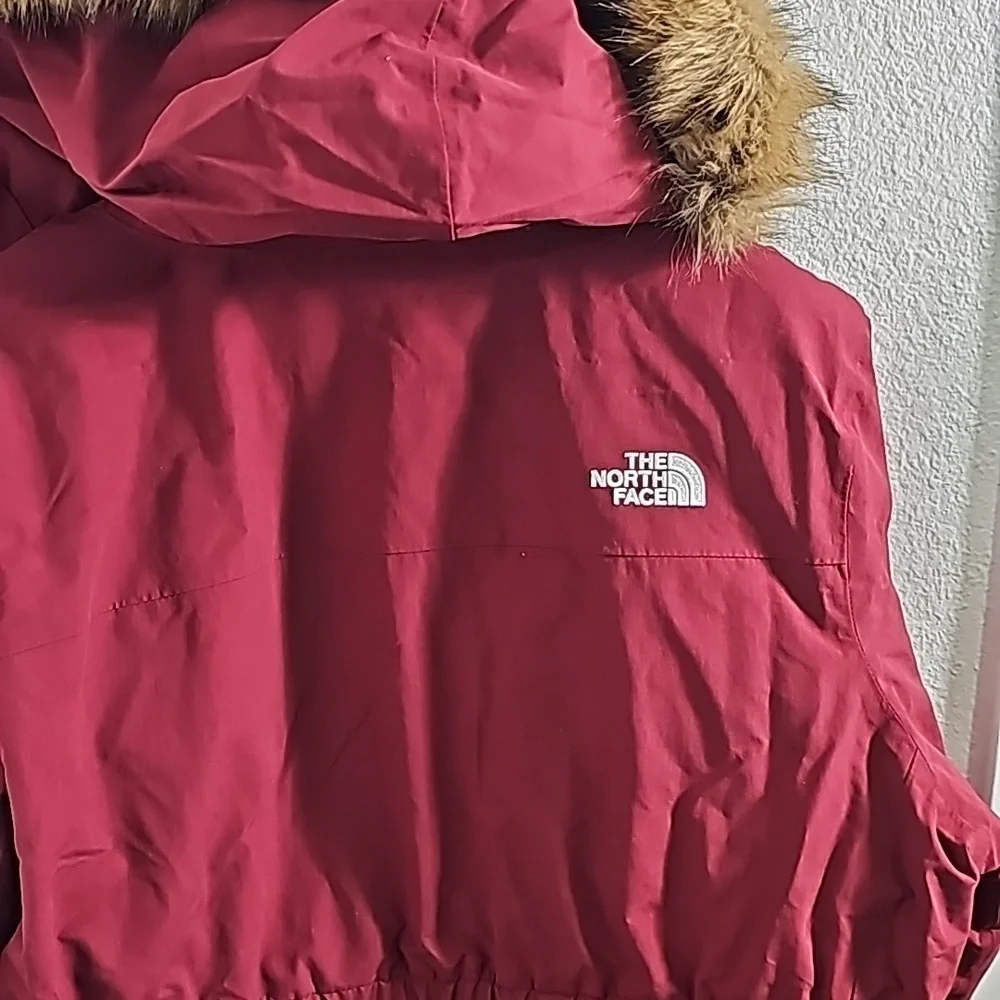 NWT The North Face Women's Arctic Parka Faux Fur Sz.2x - Picture 11 of 13